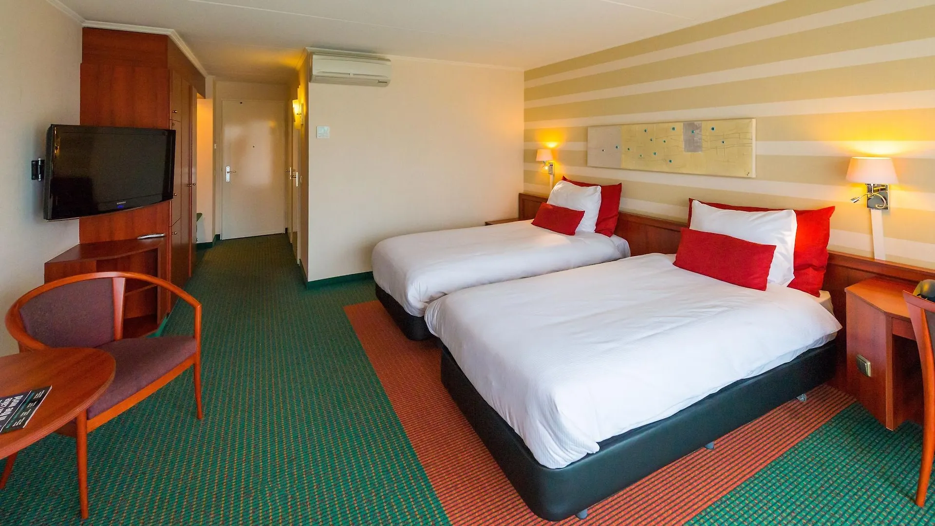 Grand Hotel Amstelveen 4*,